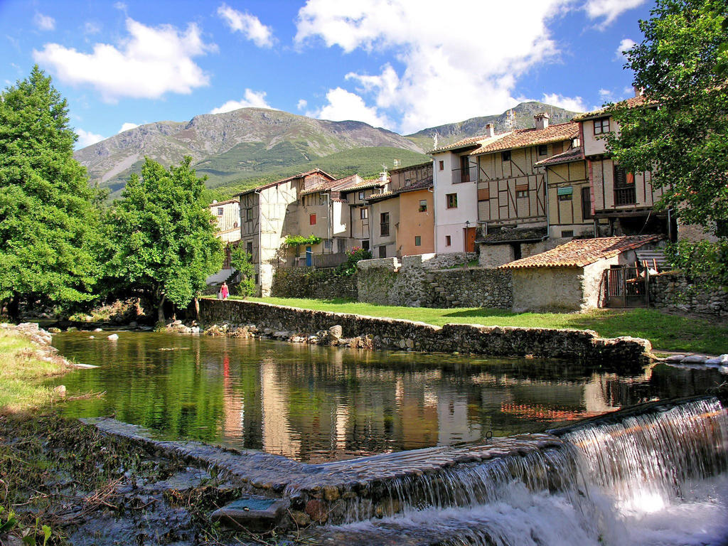 Casas Rurales Fuente Del Aliso Hostal Hervás Habitación foto