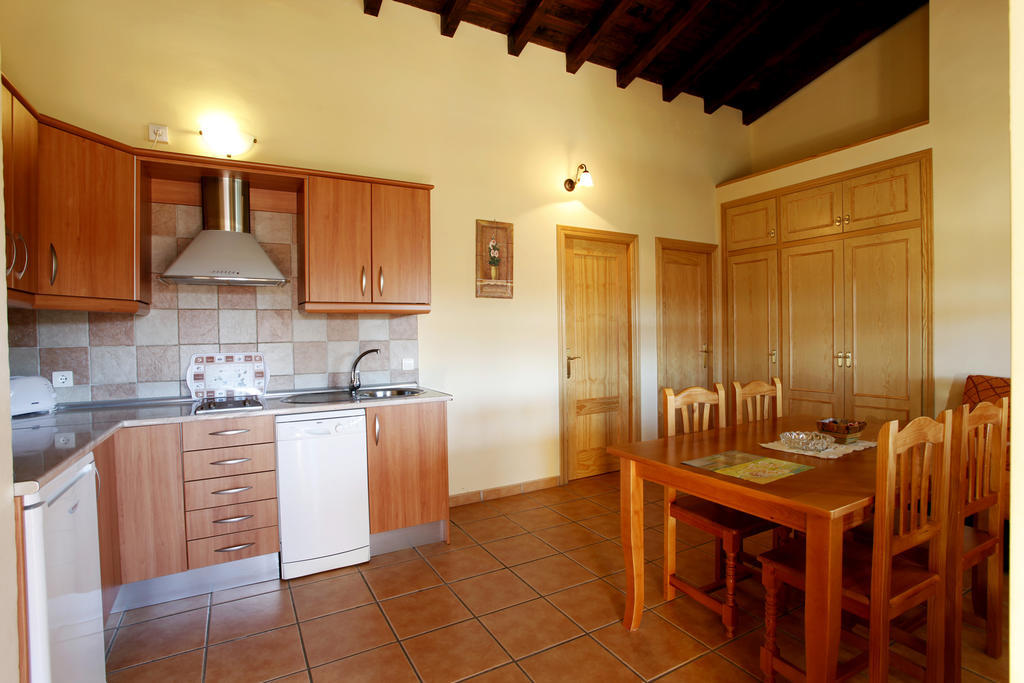 Casas Rurales Fuente Del Aliso Hostal Hervás Exterior foto